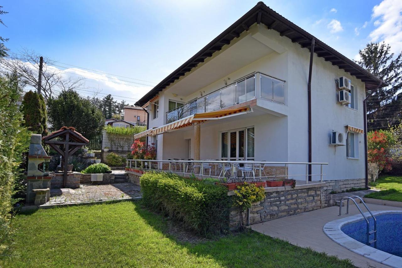 Villa Holiday Balchik Bagian luar foto