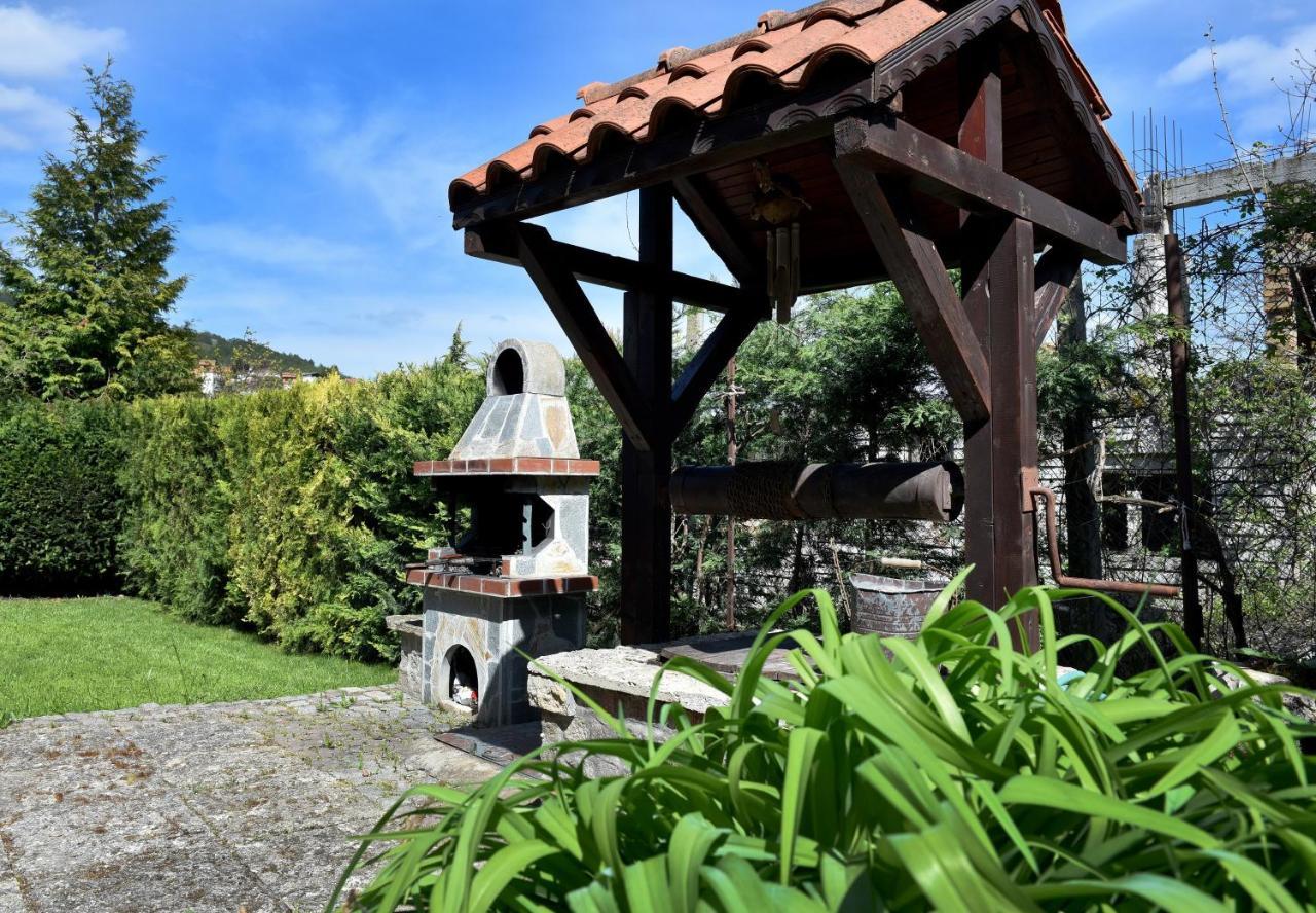 Villa Holiday Balchik Bagian luar foto