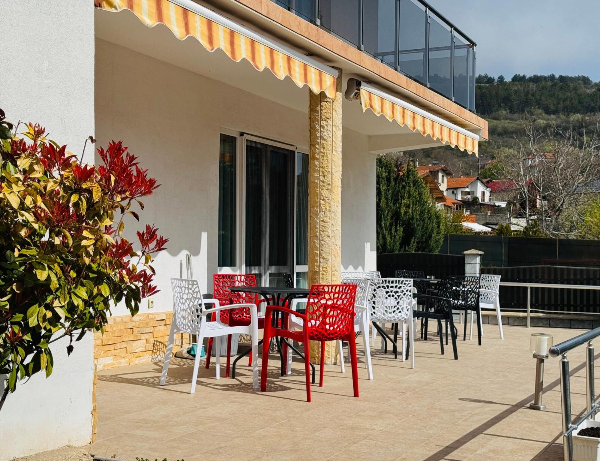 Villa Holiday Balchik Bagian luar foto