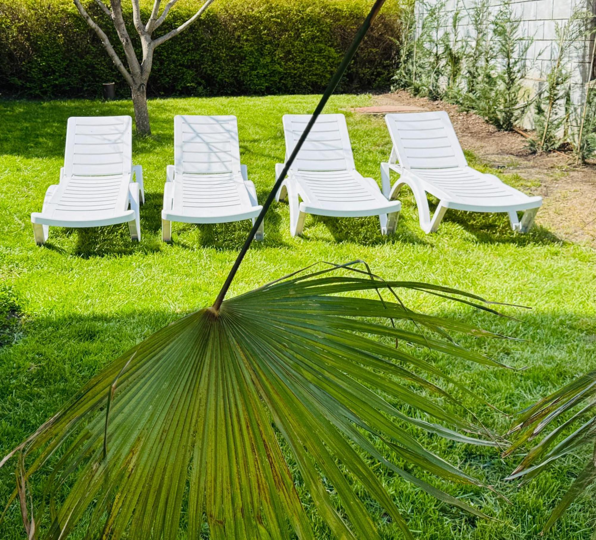 Villa Holiday Balchik Bagian luar foto